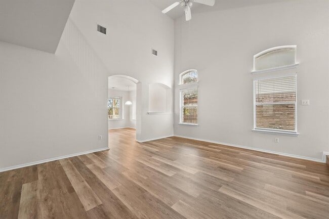 Building Photo - 2607 Theresa Blanchard Ln