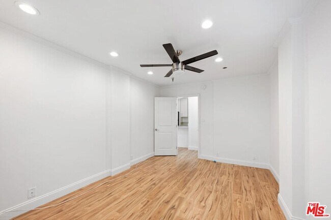 Building Photo - 1440 Veteran Ave