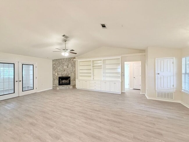 Building Photo - 6016 Badger Rd