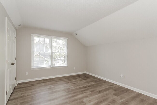 Building Photo - 7500 Trotter Rd