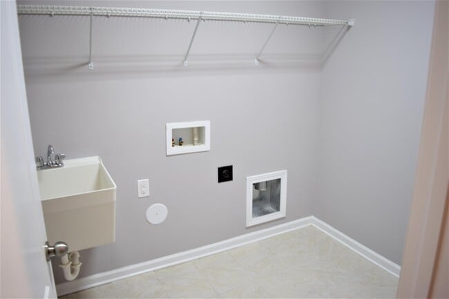 Building Photo - 13205 Ferguson Forest Dr