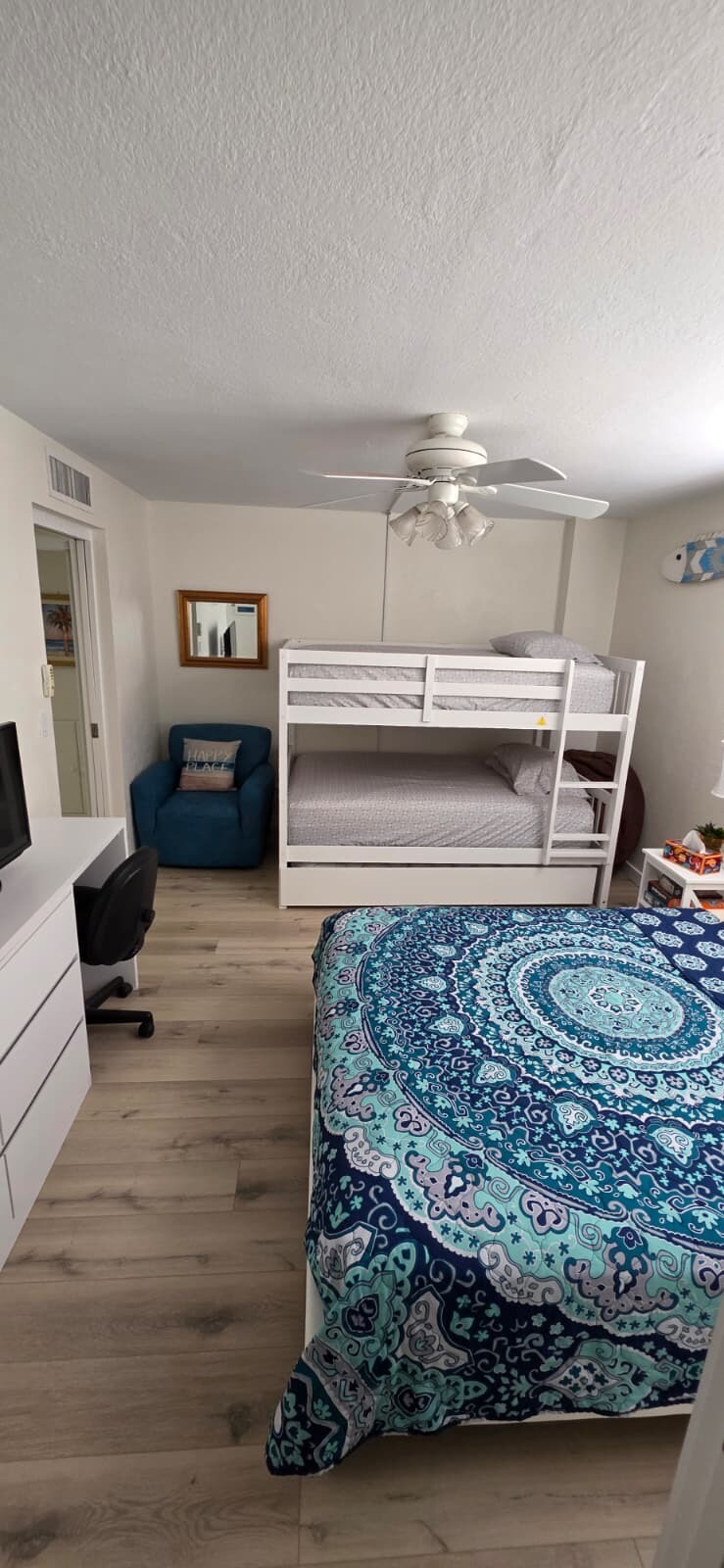 Building Photo - 3047 S Atlantic