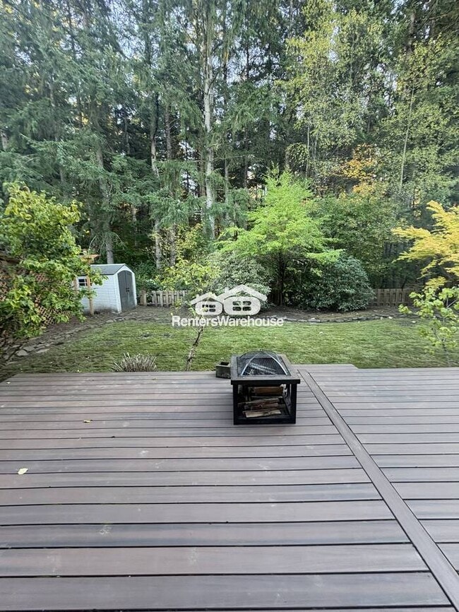 Building Photo - 4 Bedroom Maple Valley Home with a Bonus Room!