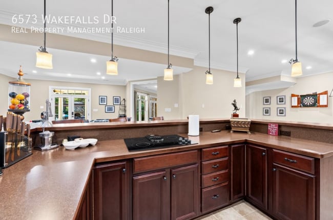 Building Photo - 6573 Wakefalls Dr