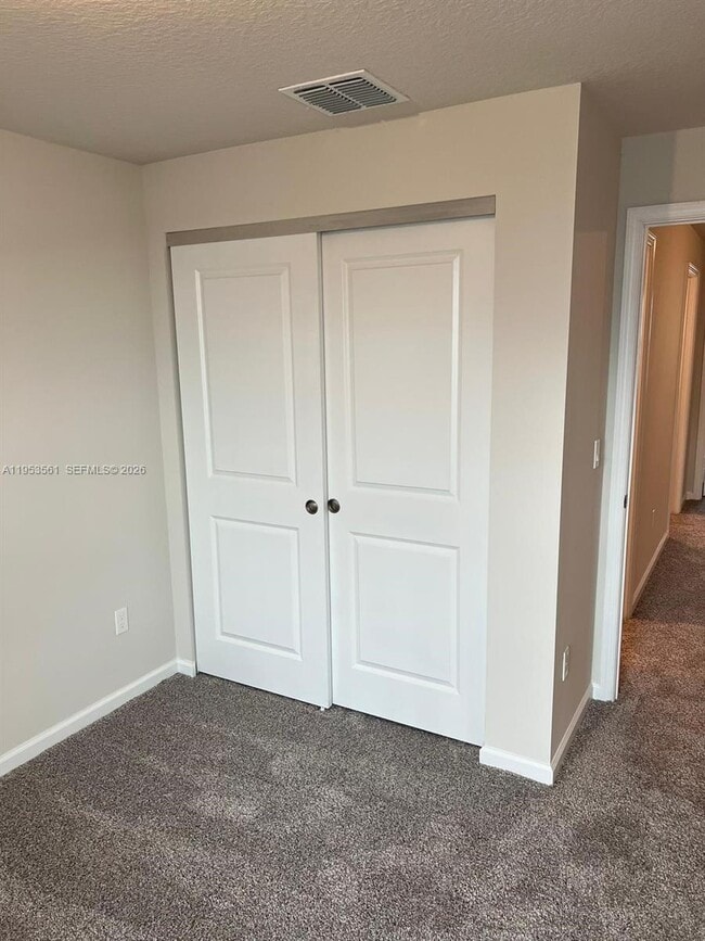 Building Photo - 5629 Mentmore Dr