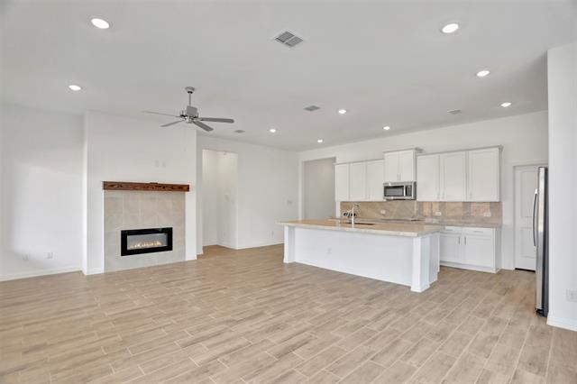 Building Photo - 5123 Bancroft Dr