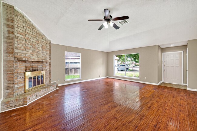 Building Photo - 13847 Cherry Hollow Ln