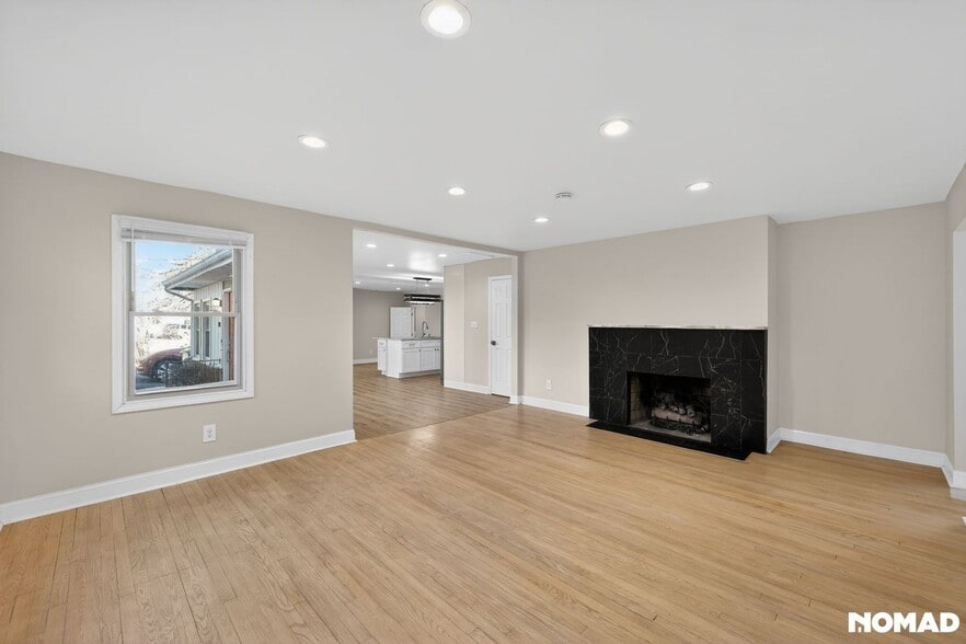 Building Photo - 119 Wilmot Dr