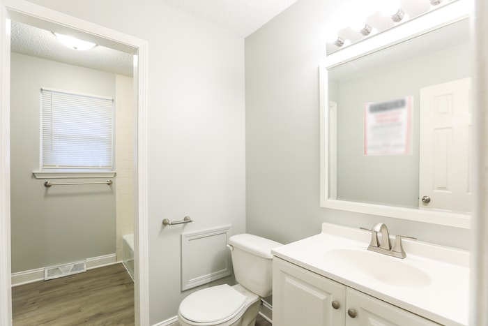 Building Photo - 1701 SE 2 St