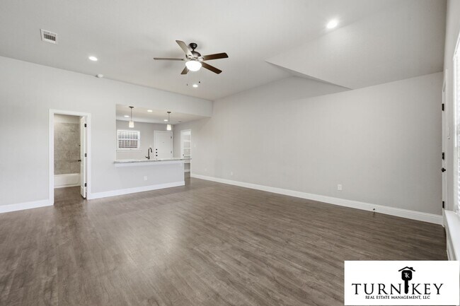 Building Photo - 1325-1329 White Sand Dr.