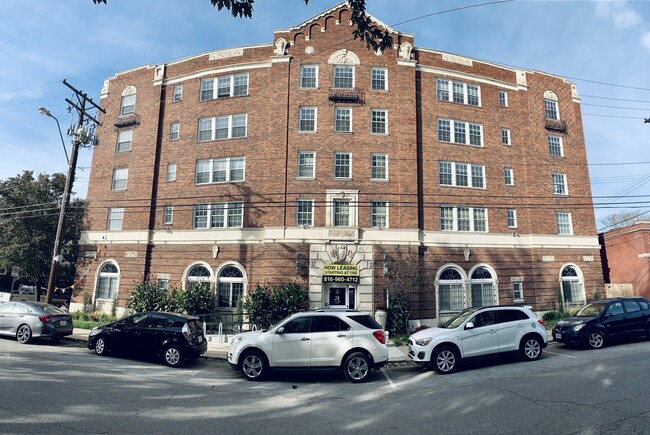 Primary Photo - 20 W 36th St
