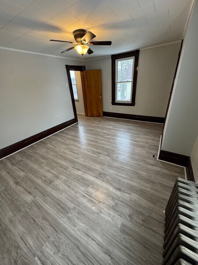 Building Photo - 2504 Olympia St