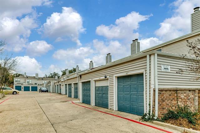 Building Photo - 1417 Weiler Blvd
