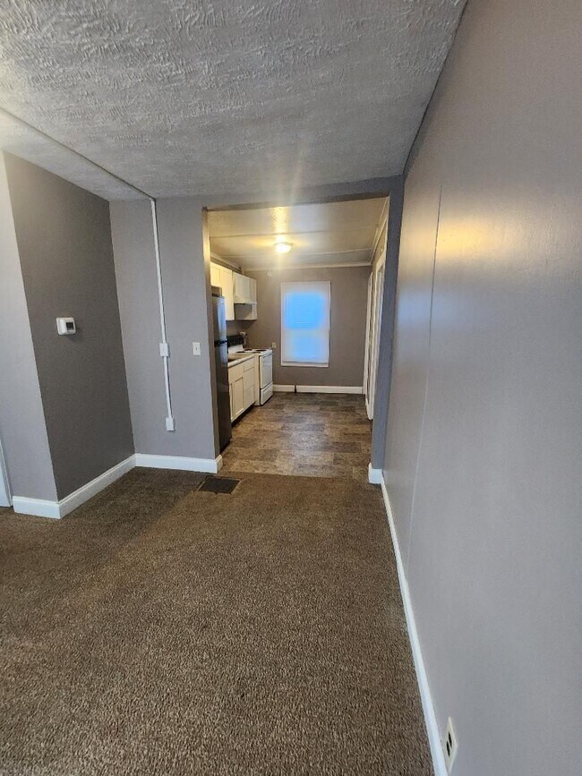 Building Photo - Westside 4 Bedroom Home Near MLK and 16th ...