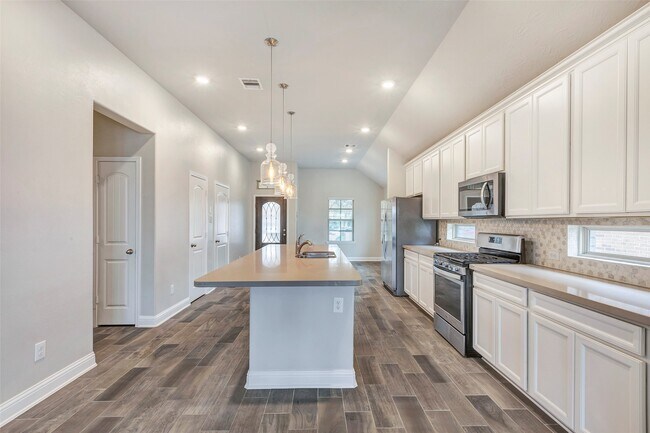 Building Photo - 20835 Tallow View Ln