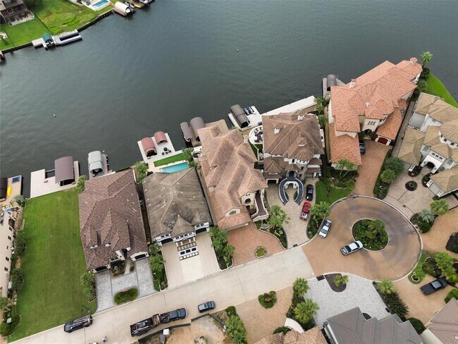 Building Photo - 12375 Tramonto Dr