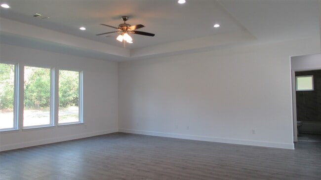 Building Photo - 232 Autumn Ln