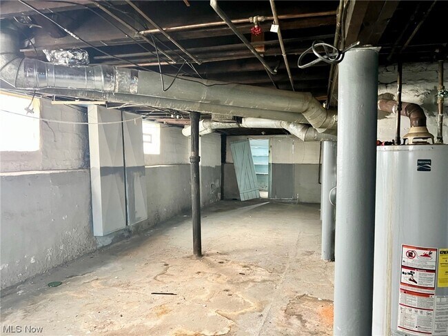 Building Photo - 13411 Edgewood Ave