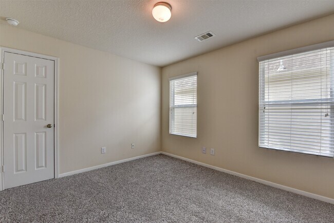 Building Photo - 3223 Zephyr Glen Way