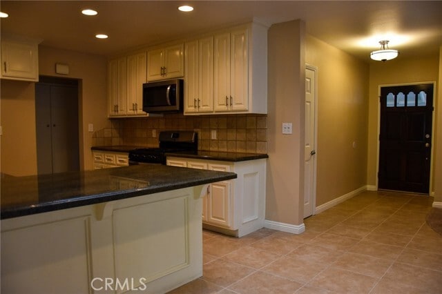 Building Photo - 421 N Park Ln