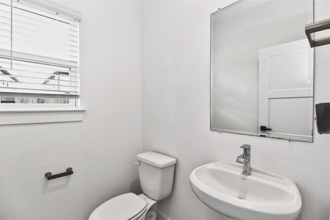 Building Photo - 4226 San Leo Ct