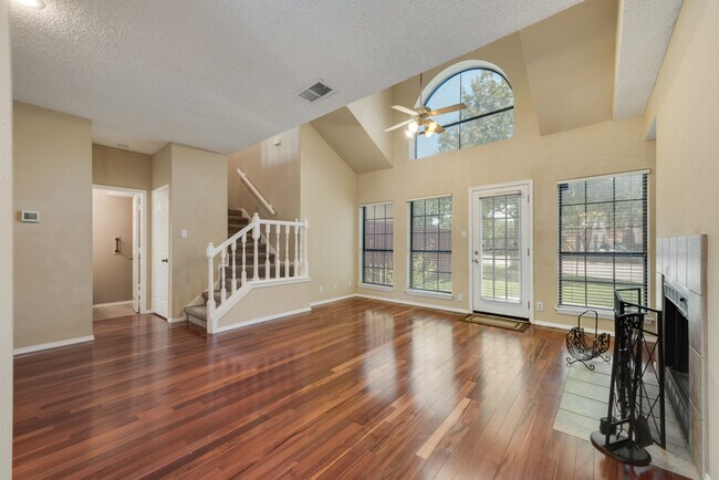 Building Photo - Charming Condo in Valley Ranch