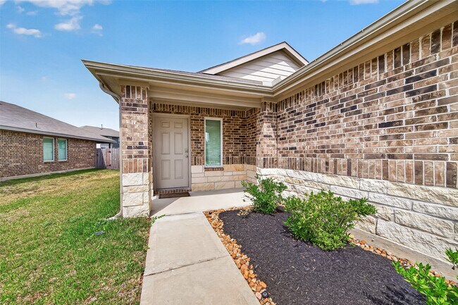 Building Photo - 24410 Oriole Summit Dr