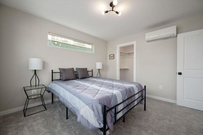 Building Photo - Move In Special- Up to 3 Months Free !! Ne...