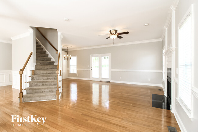 Building Photo - 6683 Knob Hill Ct