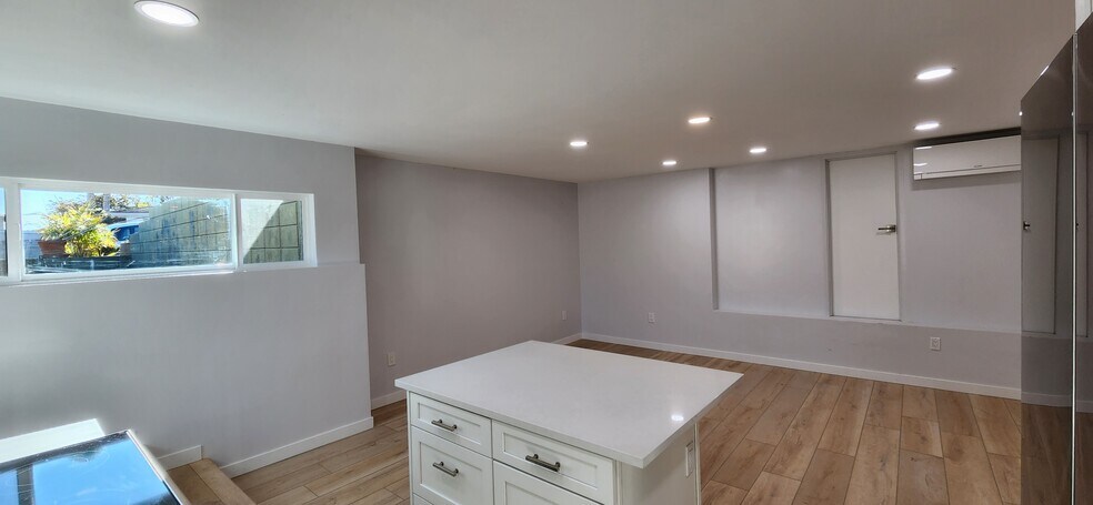 Building Photo - 3516 Lowell Way