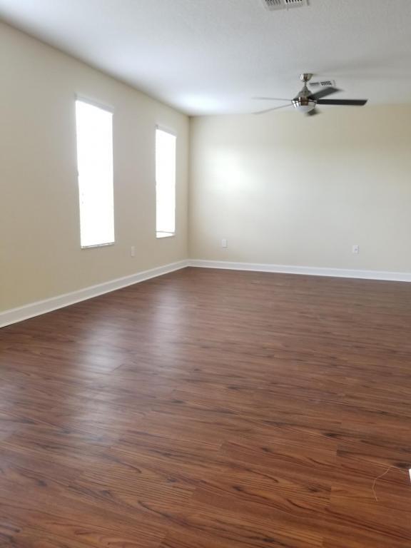 Building Photo - 15030 Evergreen Oak Loop