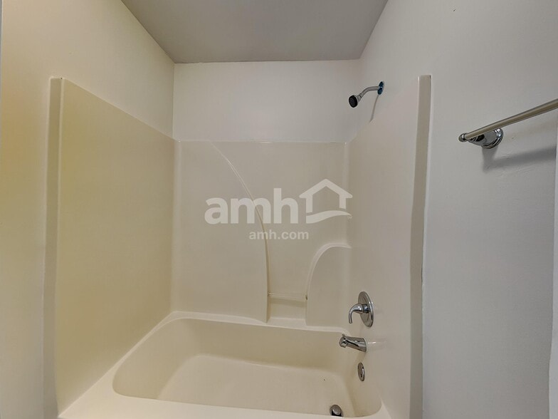 Building Photo - 7209 Sir William Dr