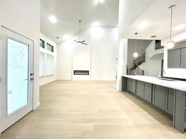 Building Photo - 1600 Dropseed Dr