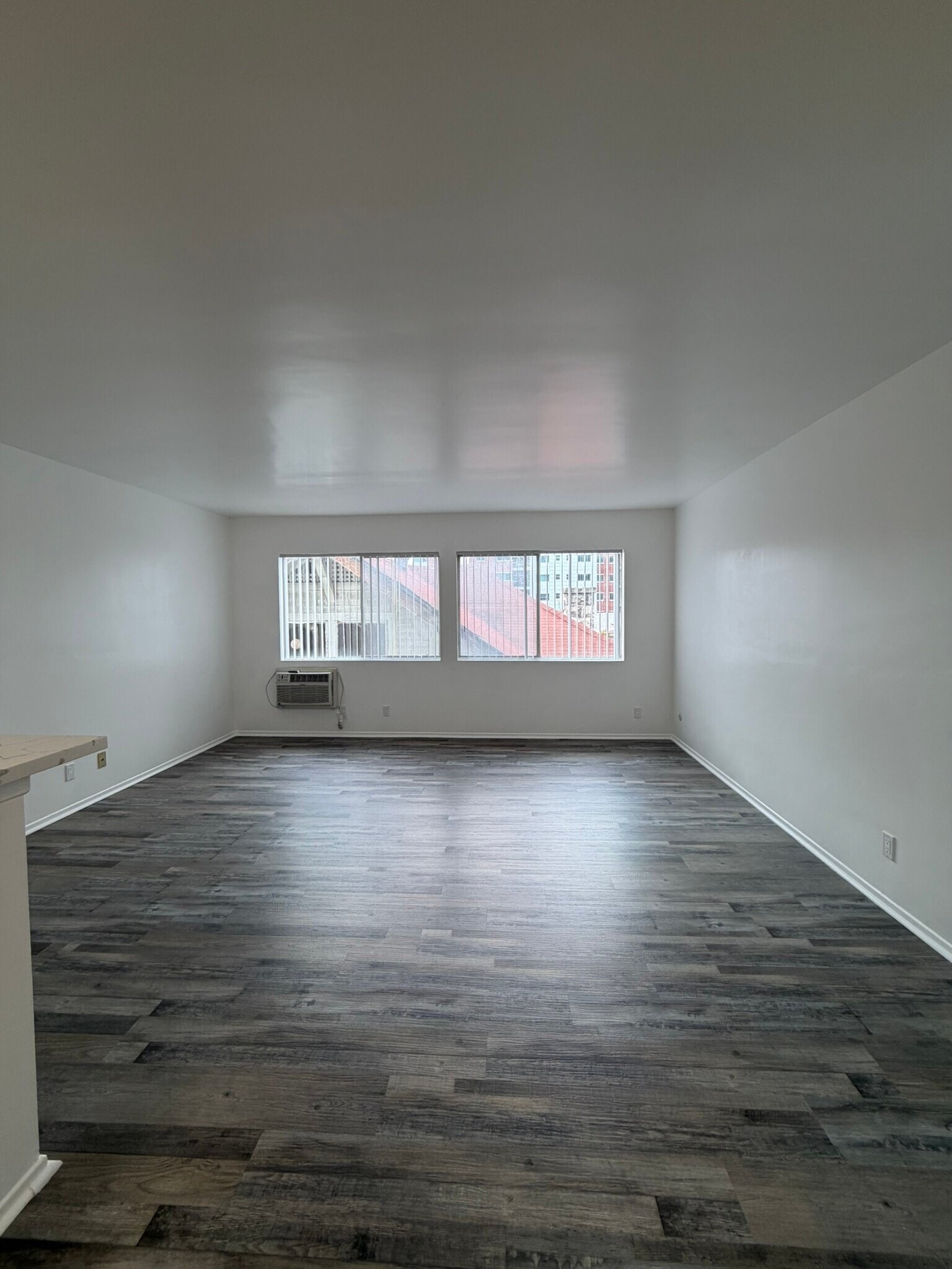 Building Photo - 1825 N Gramercy Pl
