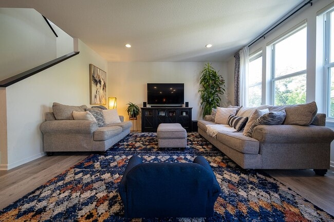 Building Photo - 5004 Trillium Cove NE