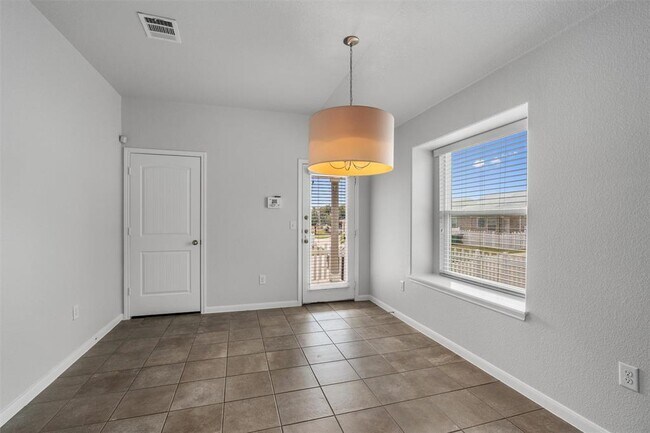 Building Photo - 825 Heritage Springs Trail
