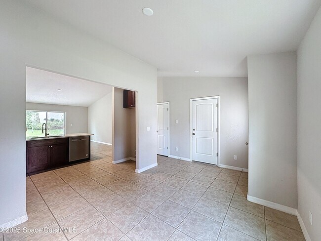 Building Photo - 218 Parker Dr