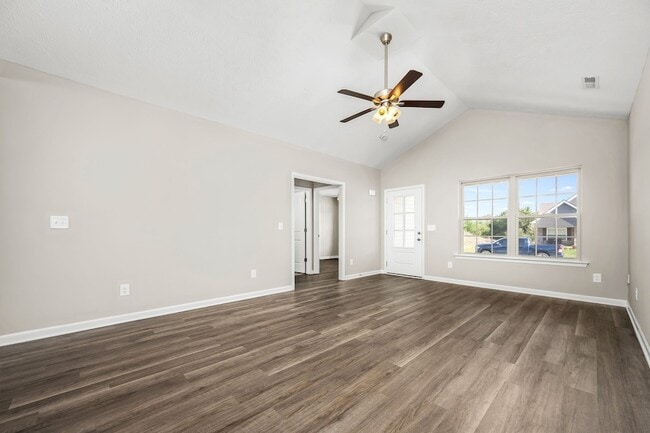 Building Photo - 107 Meadowbrook