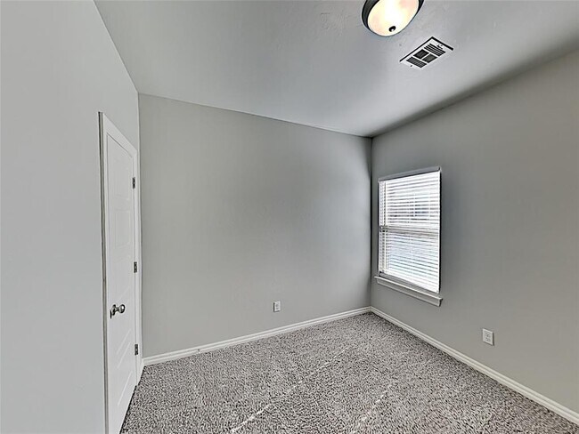 Building Photo - 8004 NW 160th Terrace