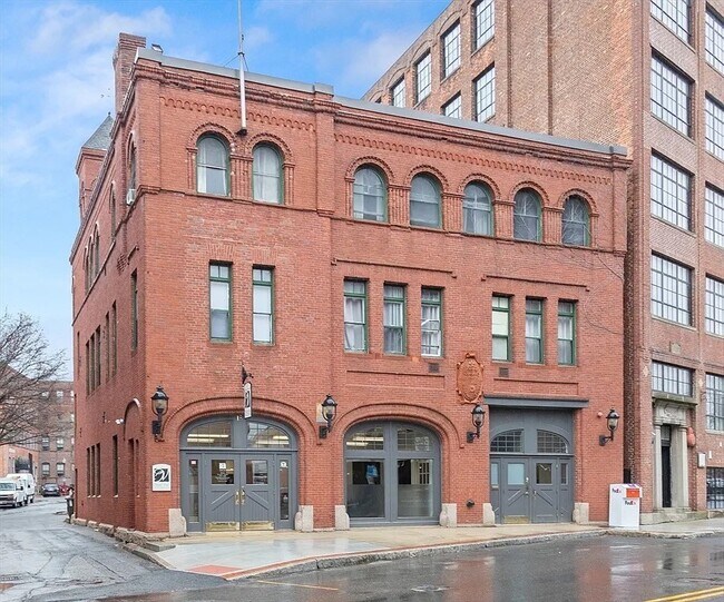 Primary Photo - 18-22 Essex St
