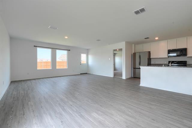 Building Photo - 5916 Crystal Water Wy