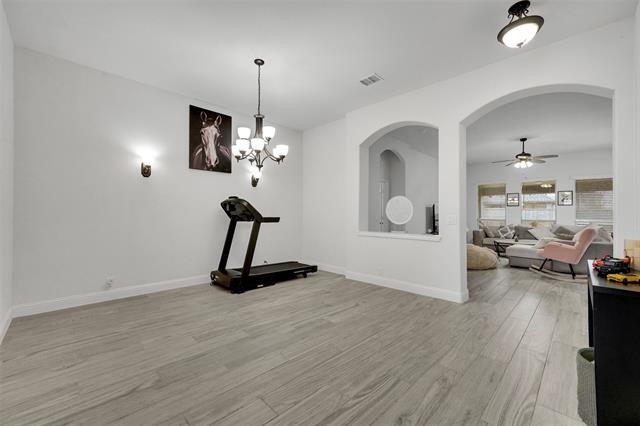 Building Photo - 517 Birch Grv Dr