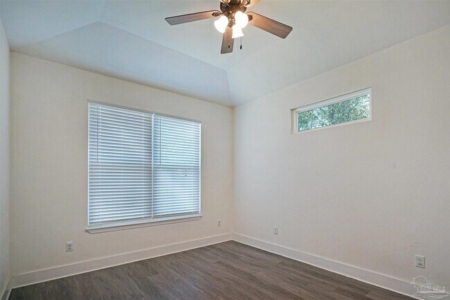 Building Photo - 5214 Arrowhead Rd