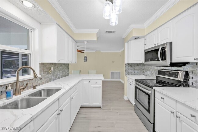 Building Photo - 1831 Palaco Grande Pkwy