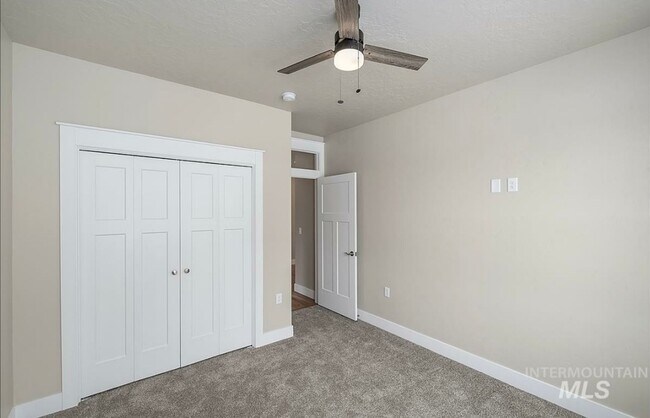 Building Photo - Beautiful Custom Single Level Boise Home A...