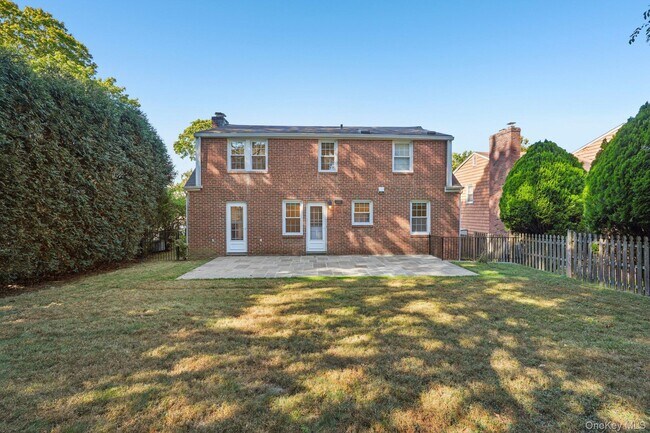 Building Photo - 71 Tamarack Rd