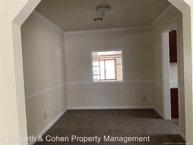 Building Photo - 2 br, 1 bath House - 4544 E 5th St