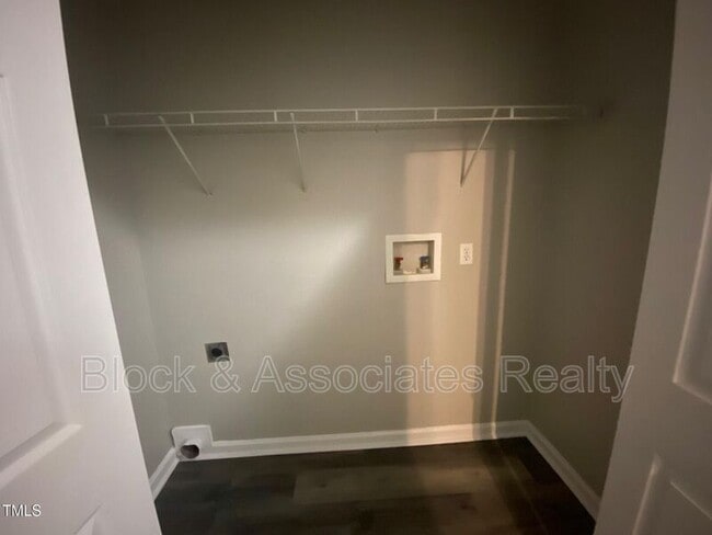 Building Photo - 116 Archdale Dr