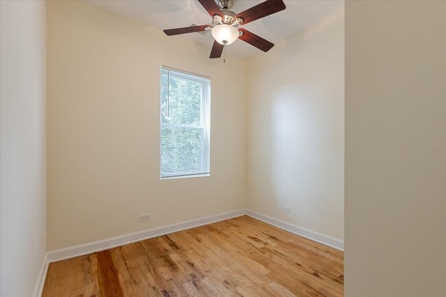 Building Photo - 1234 W 49th Pl