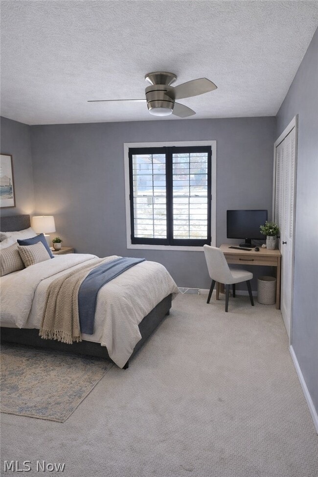 Building Photo - 26930 Elmwood Dr